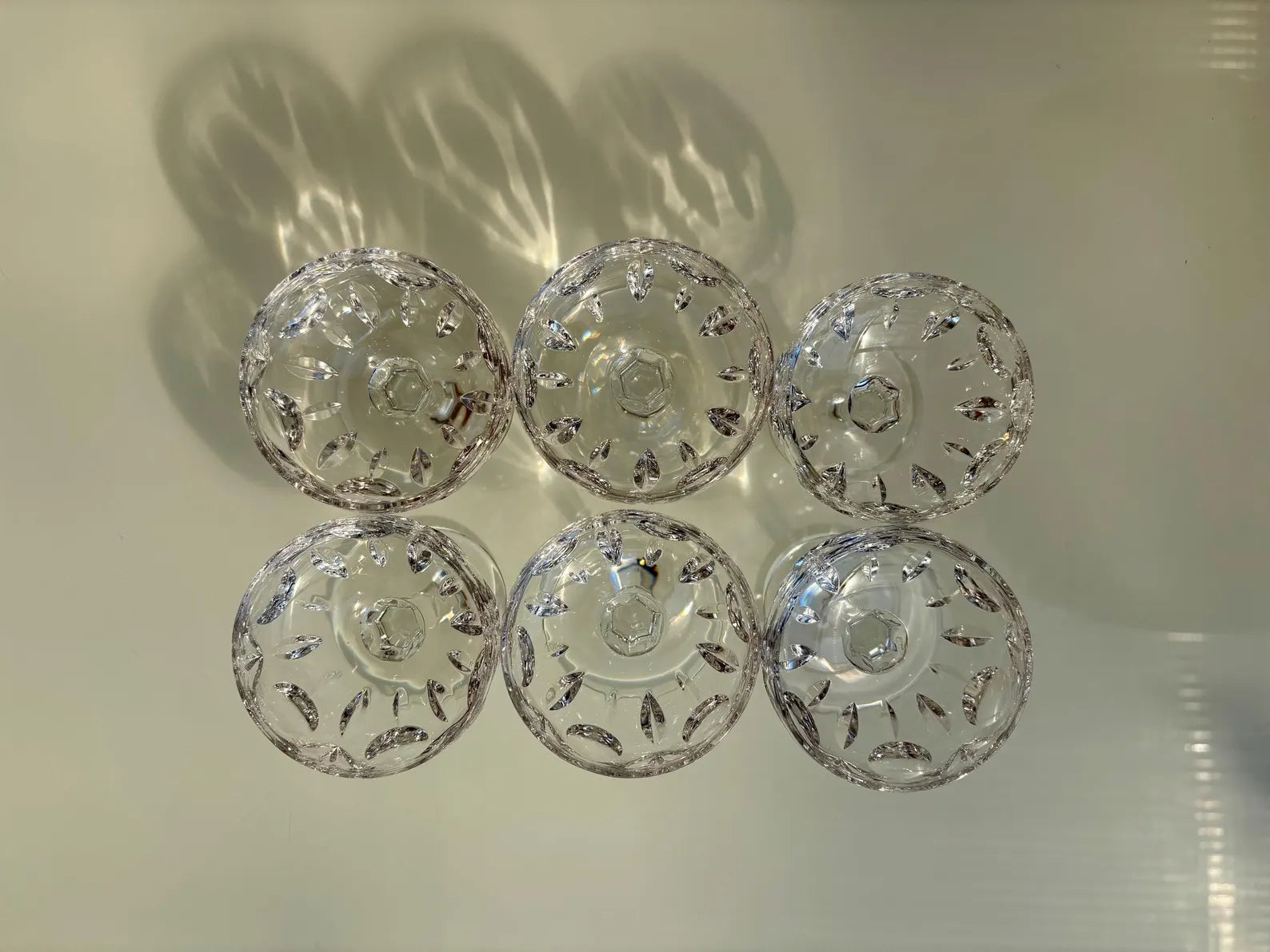 Veranixum Crystal Wine Glass Set – Elegant Sculpted Design, 6-Piece